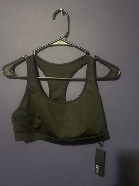 Light Support Black Racerback Sports Bra - M